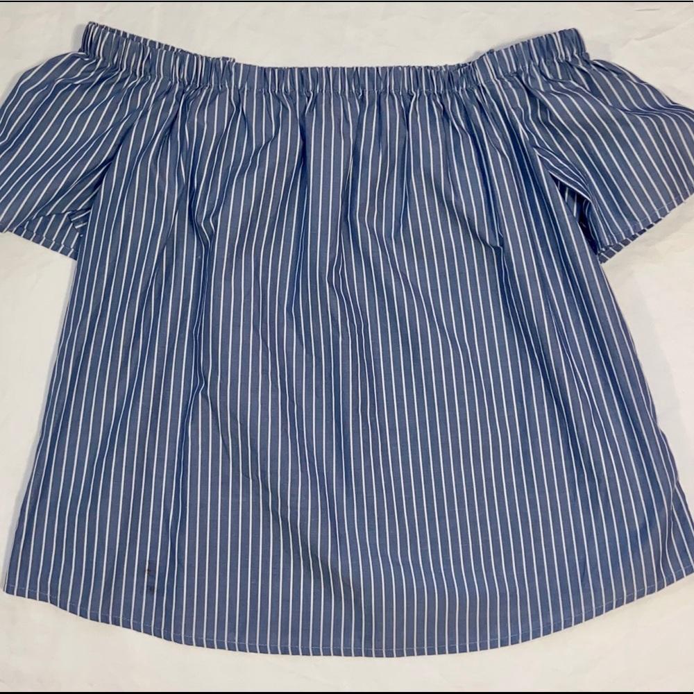 Abercrombie & Fitch Striped Off The Shoulder Top